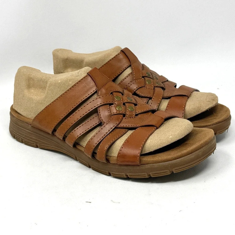 BareTraps crawley sandals